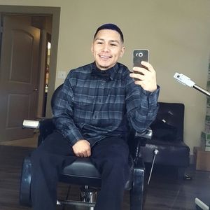 Meet your Posher, Adan